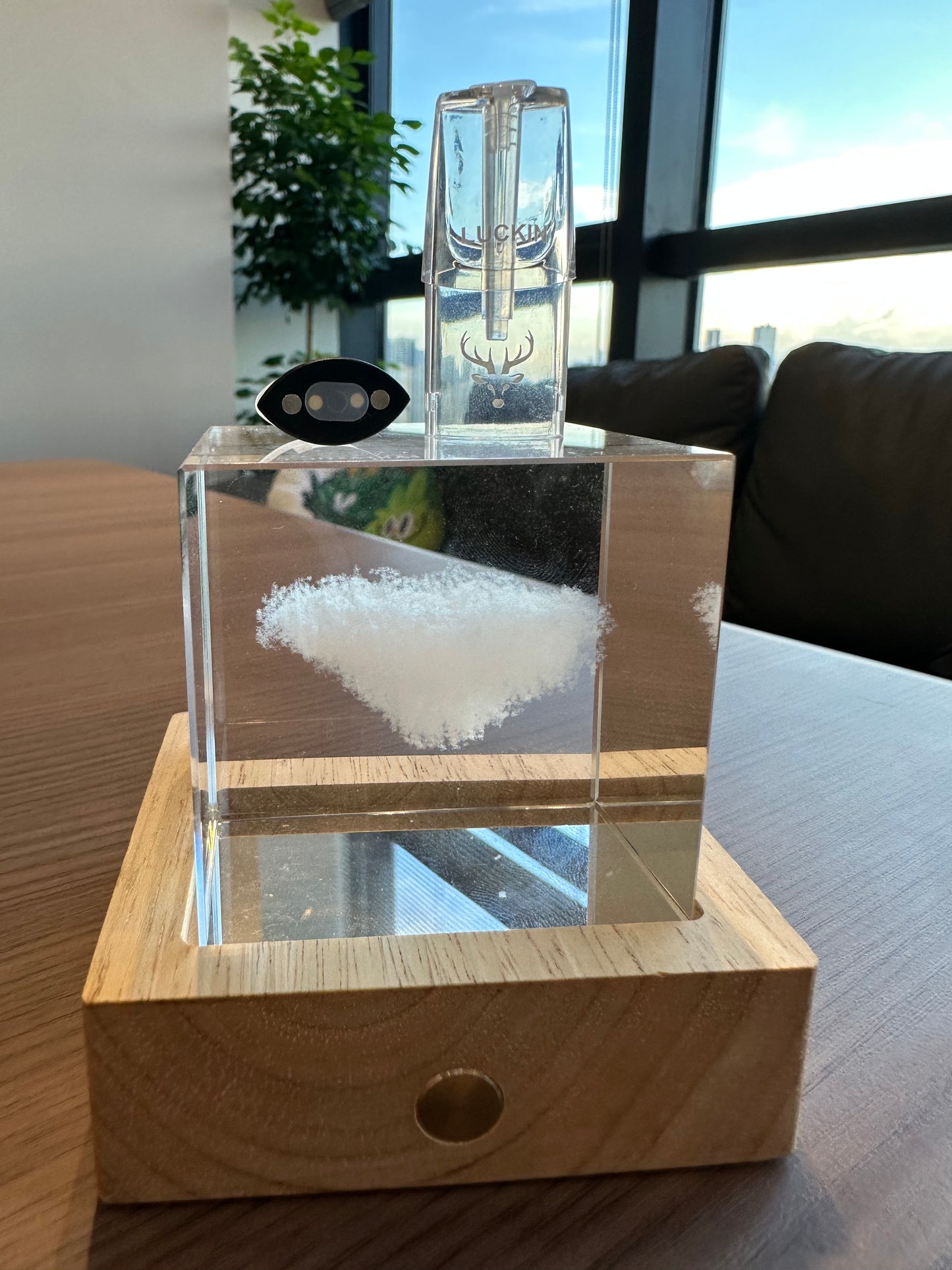 【幸運四彩發光空彈】 新品發光空煙彈 1.6ml 一代主機適配 綠紫黃紅四色發光 不漏油不飛油 煙霧綿柔穩定-VAKA糖果雲煙館